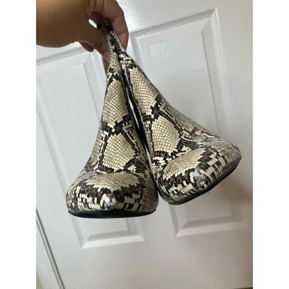 Jeffrey Campbell Khalees snake print booties sz 8 - Picture 6 of 12